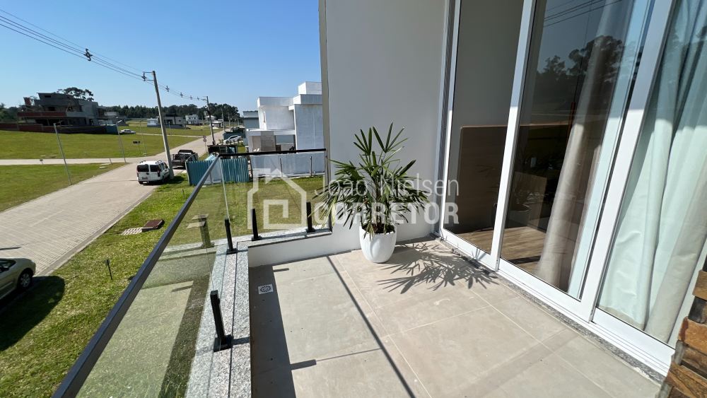 Sobrado em Condomínio Sanga Funda Nova Santa Rita 